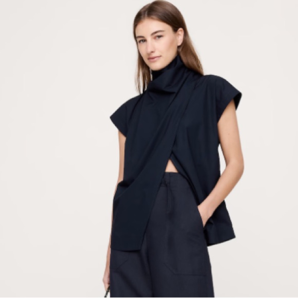 ISO Banana Republic Navy cotton poplin funnel neck top
